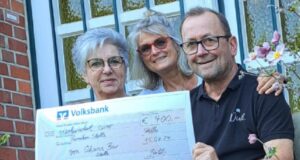 Sabine Bartels (v.l.), Eike Reich und Dirk Bartels. Foto: ein